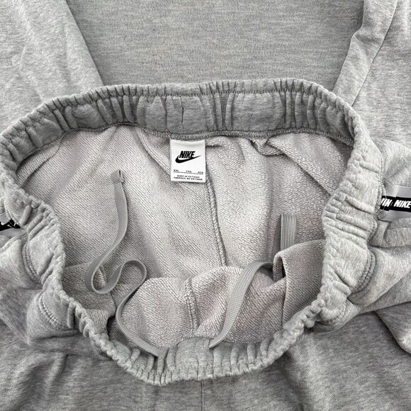 NIKE SPORTSWEAR - Men's Size XXL Gray Athletic Repeat Fleece Cargo Jogger Pants - Picture 7 of 13